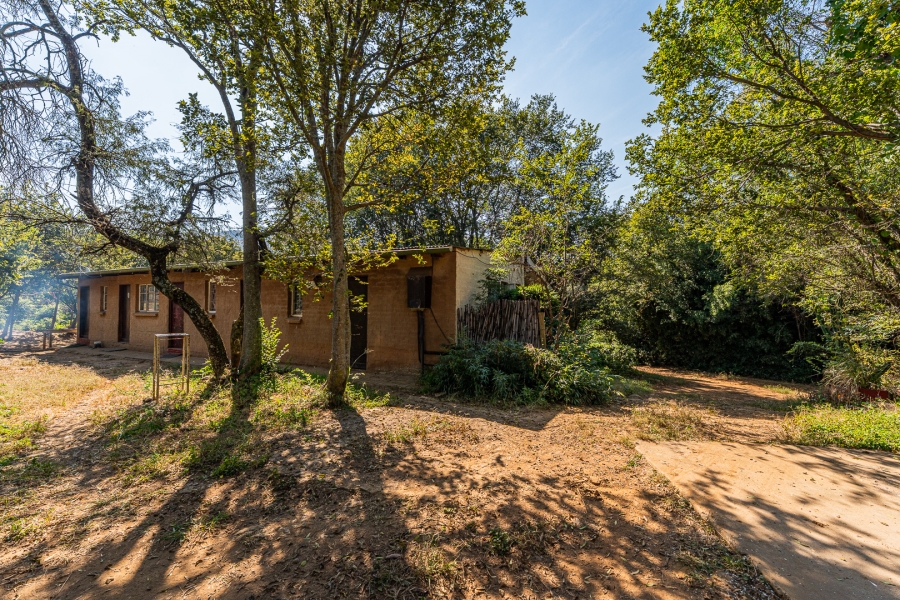4 Bedroom Property for Sale in Hartbeespoort Rural North West